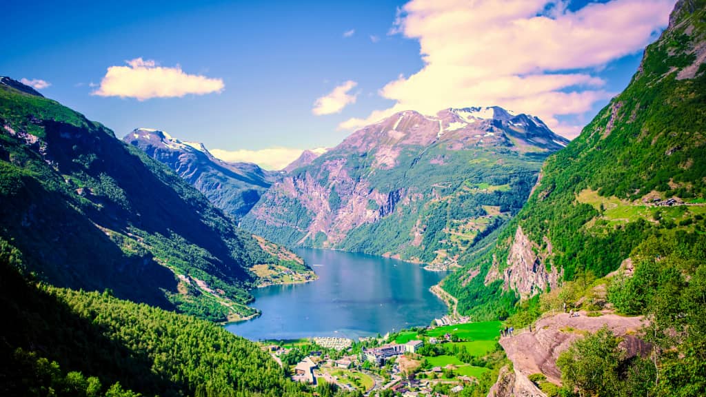Geiranger village, Geirangerfjord, Norway Photo by Richard Hatleskog